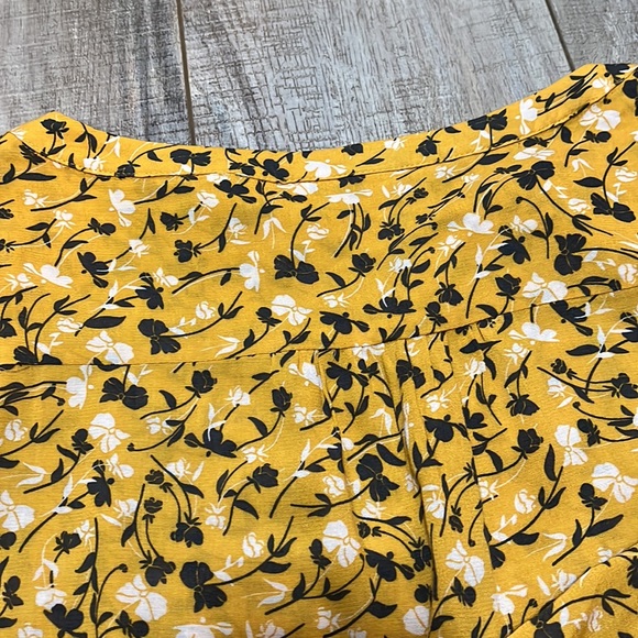 🥳HP🥳 Anthropologie Cheyenne Yellow Gold Floral Peplum Swing Boho Blouse - Picture 8 of 13